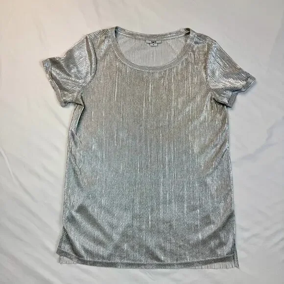 Bar III Metallic Ribbed Textured Top Silver Women’s Medium Scoop Neck Shimmer - Picture 5 of 16